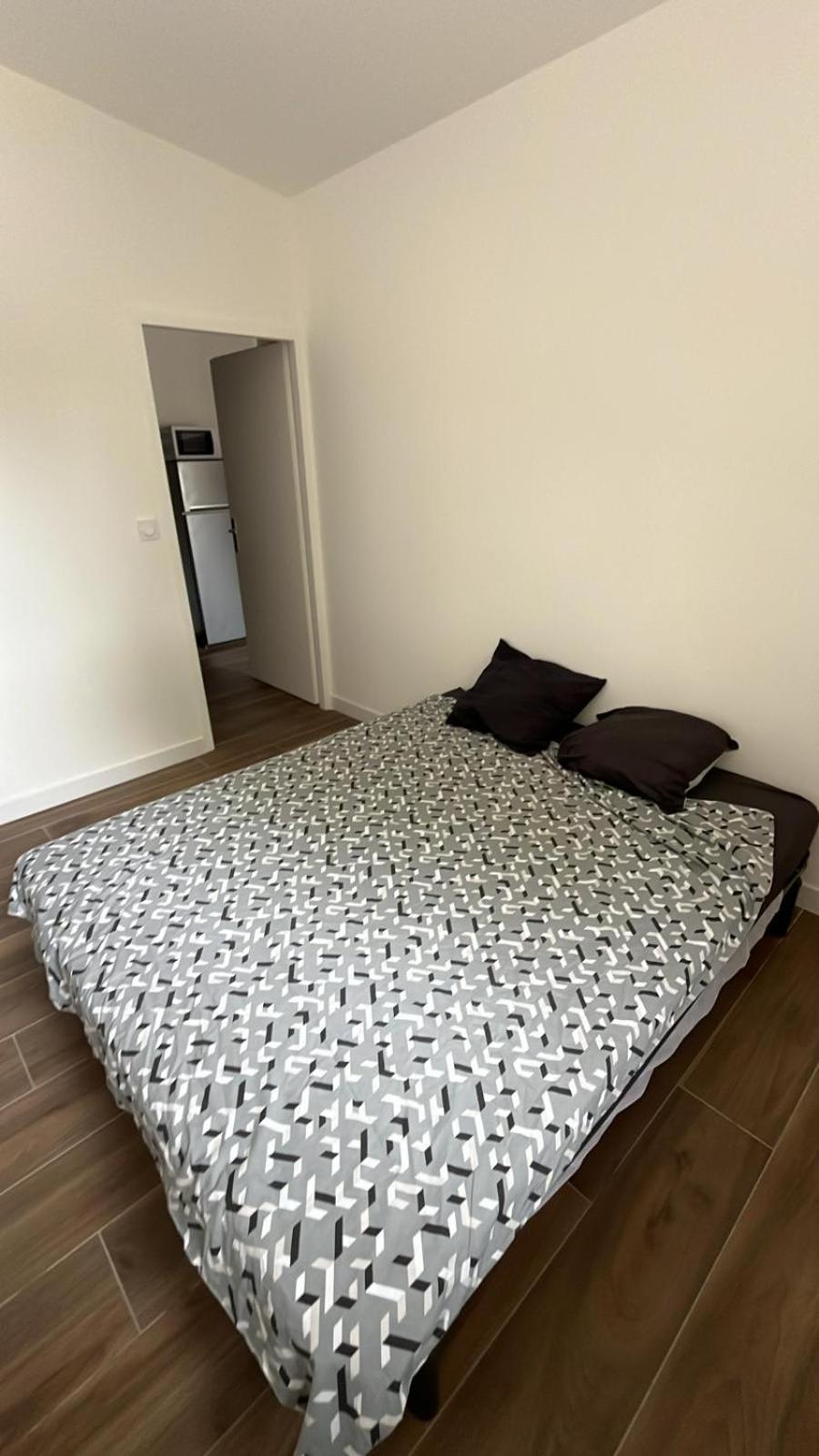 Spacieux T2, Charles Trenet Apartment